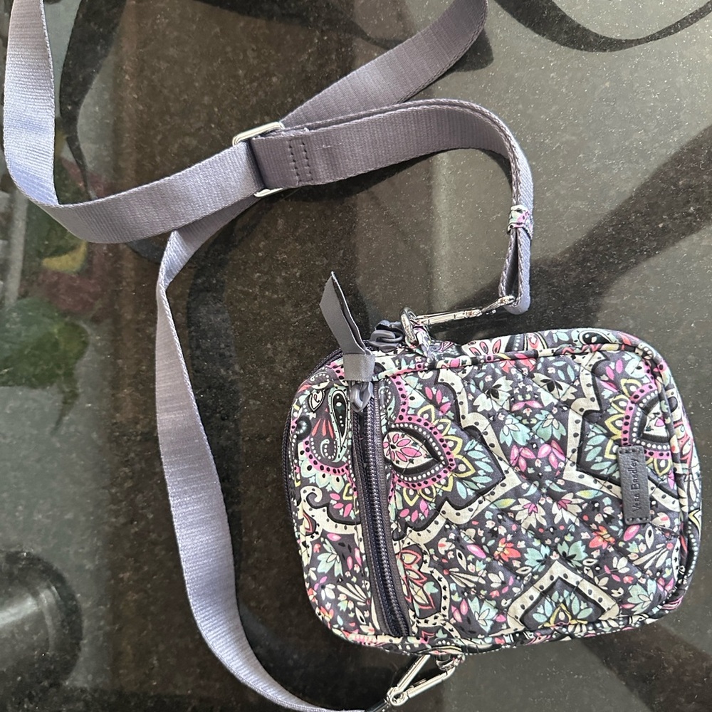 Vera Bradley 2 Crossbody Bags solid black and floral